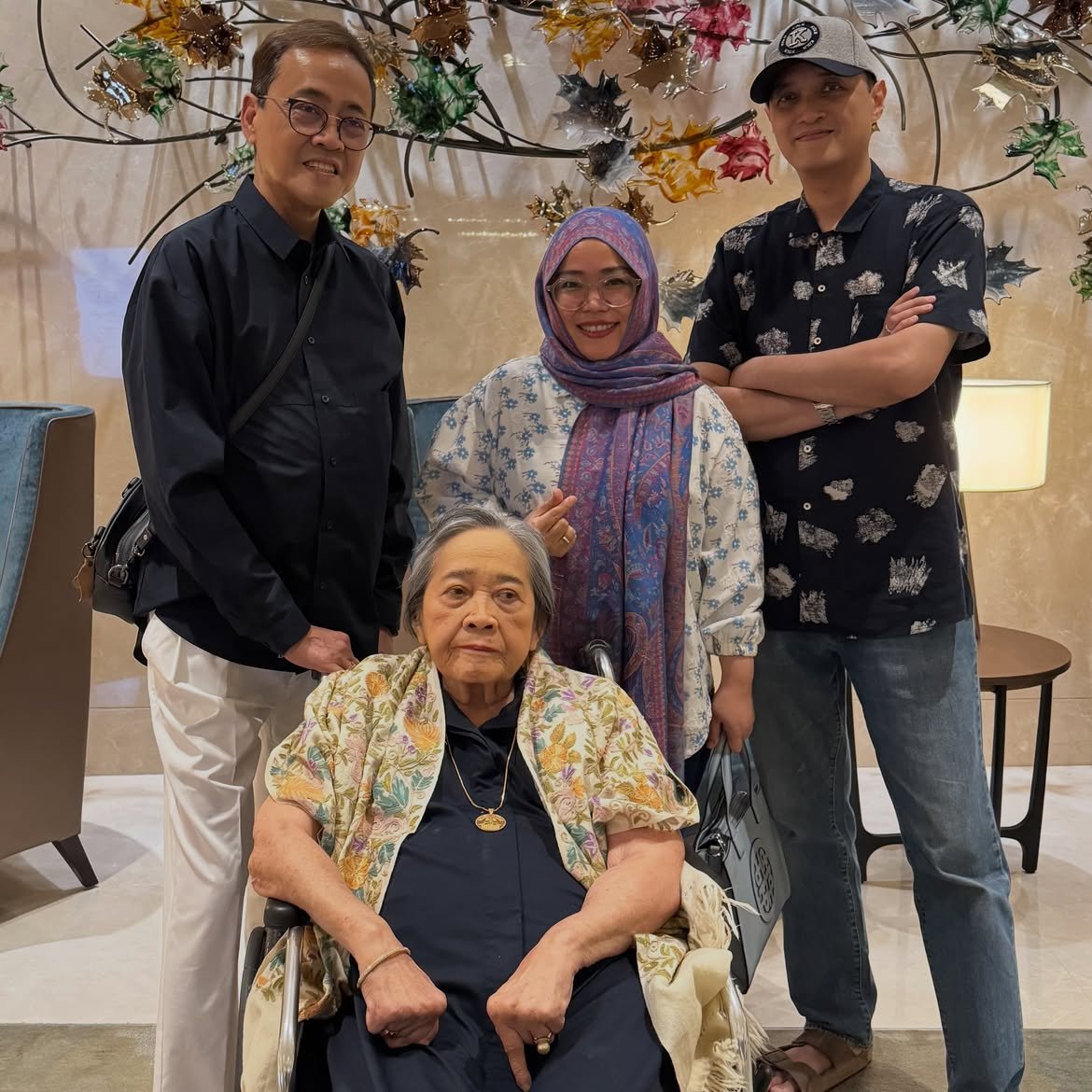 Foto keluarga besar